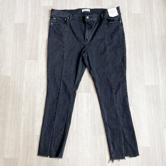 Abercrombie Skinny High Rise Jeans Split Hem Washed Black Size 36 Size 22 NEW - Picture 4 of 14